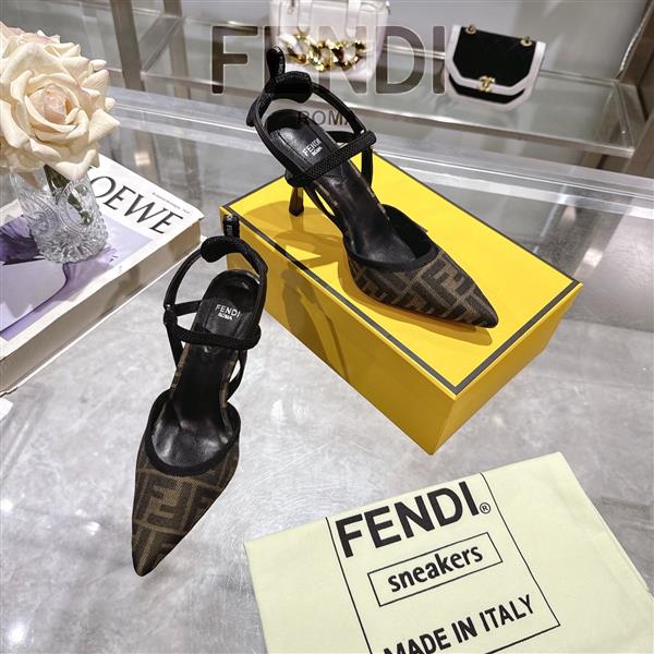 2025112818419492 210